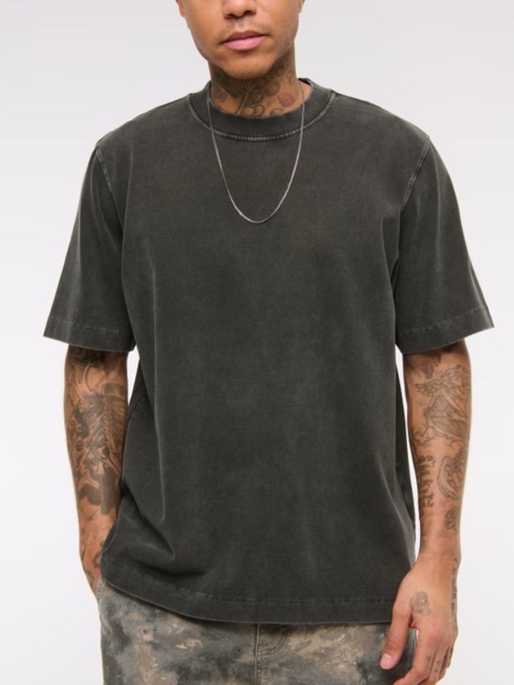 NWT Abercrombie soft a&f essentials tee short sleeve relaxed charcoal crewneck